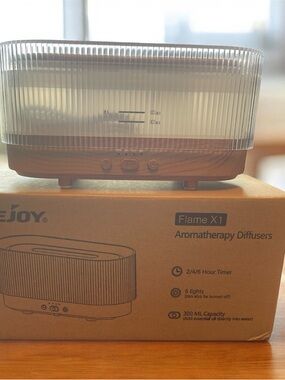 Flame X1 Aromatherapy Diffuser in Wood Grain and Clear